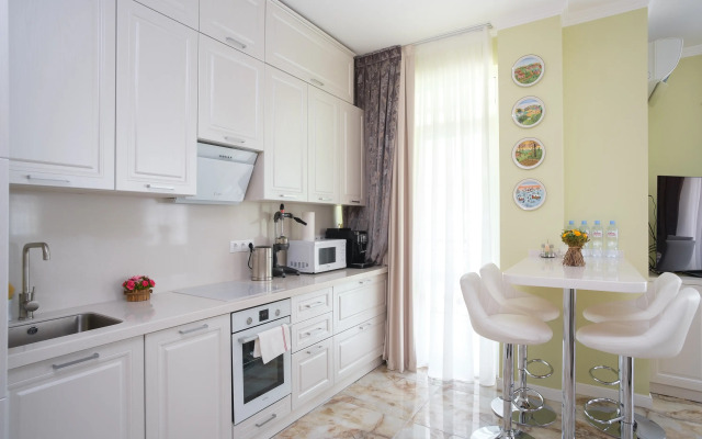 Red Apartments Art Layt Siti Tsereteli Apartments