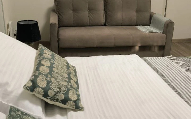 U Rybnoy Derevni Na Karbysheva Flat