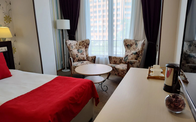 East Gate Boutique-Hotel