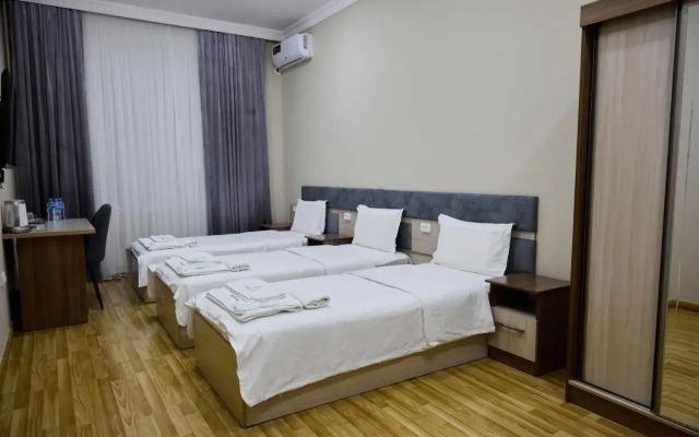 Art Garden Hotel
