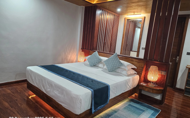 Отель Island Luxury Retreat Maalhos