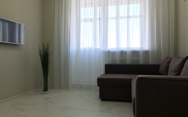 Apartamentyi "Vertoletnoe Pole" 5 Minut Ot Tsentra