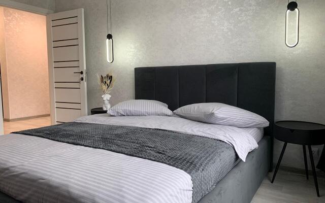 Апартаменты Ассорти двухкомнатные комфорт класса недалеко от аэропорта