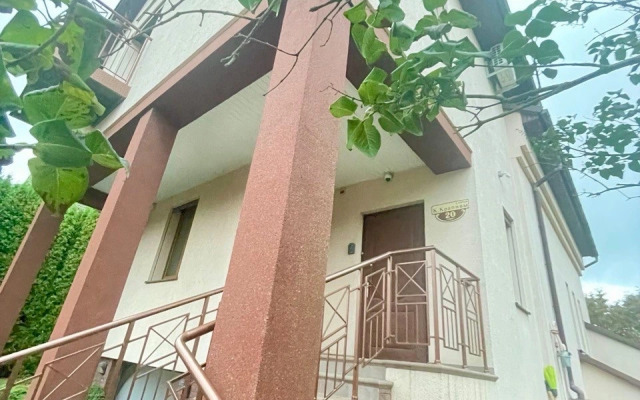 Ostrov Very Na 13 CHelovek SPA kompleks Bania Na Drovakh Bassein Guest House