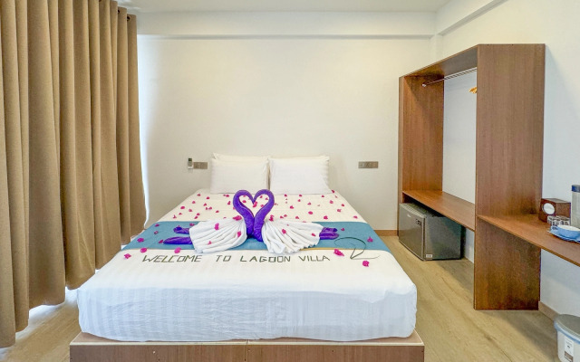 Lagoon Thoddoo Villa