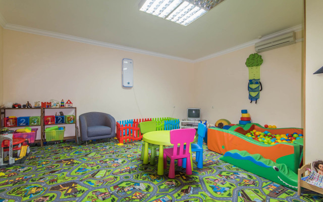 Roza Vetrov Hotel
