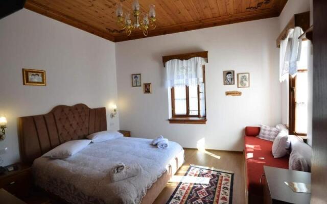 Bineri Hotel