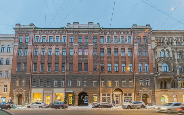 Апартаменты Двухкомнатные апартаменты в центре на Марата