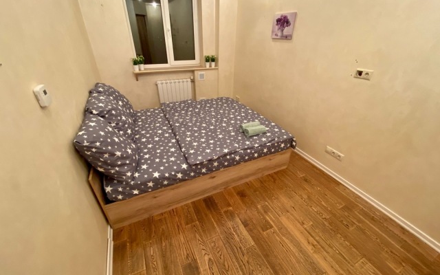 Komfortnaya Dvukhkomnatnaya, Est 4 Razdelnykh Spalnykh Mesta Flat