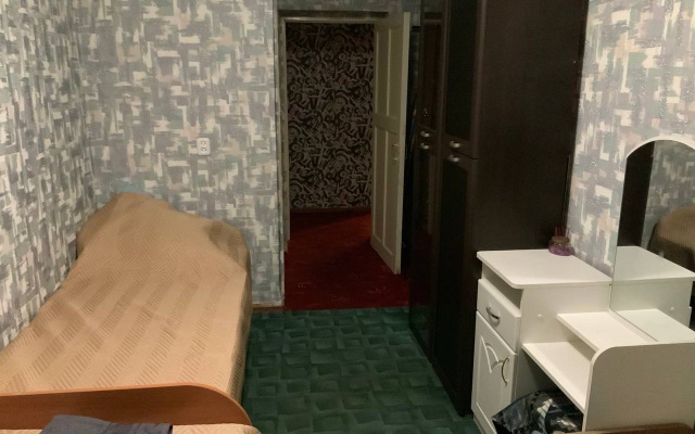 Квартира 3-х комнатная на Кирова 33 (2-й этаж)