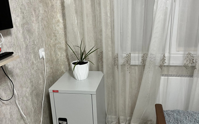 Odnushka vozle Akvaparka 20 vek Flat