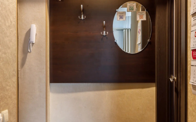 Na SHaposhnikova Apartments