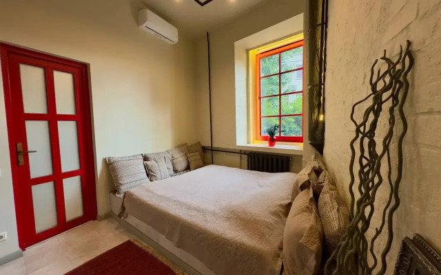 Квартира дизайнерская на Земляном валу МосАртАпарт