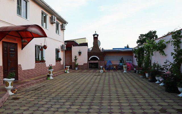 Valensiya Dzhubga Guest House