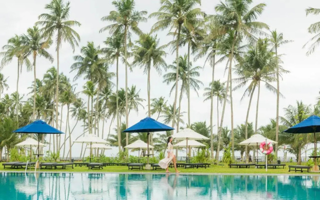 The Blue Water - Bawa Heritage - City Resort Hotel