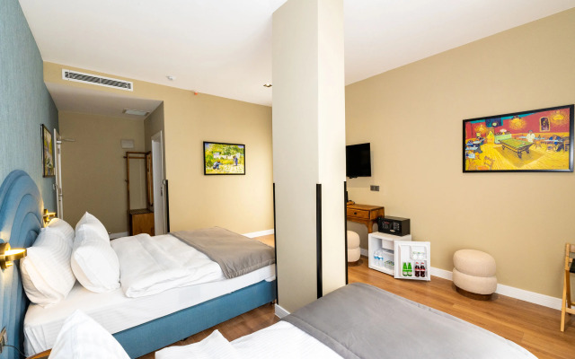 Nenessa Airport Hotel