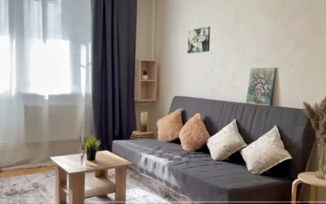 Уютные апартаменты Lora Home на Пражской