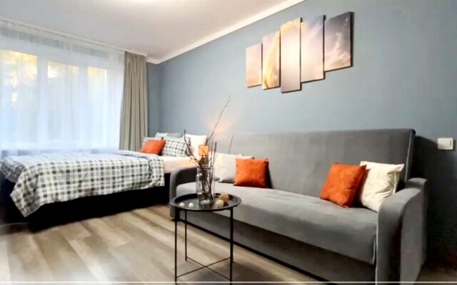 Biznes-Apartamenty Lora Home na Prazhskoy Apartments