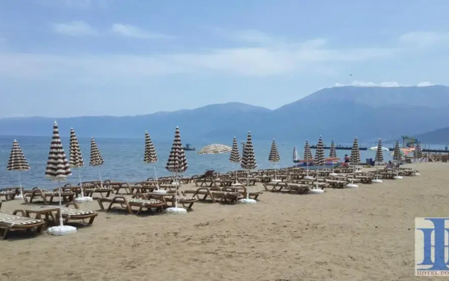 Pogradeci Hotel