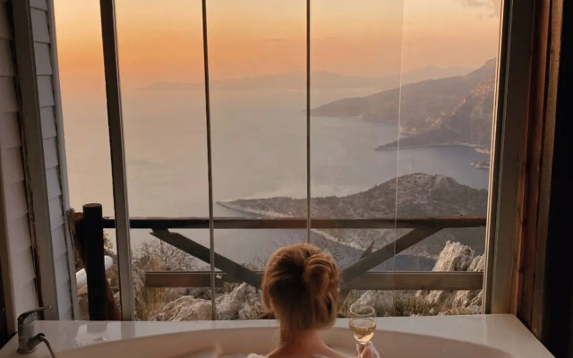 Отель Yediburunlar Lighthouse Boutique & Restaurant