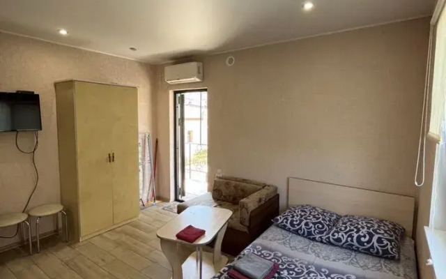 Na Gromova, 19 2 Flat