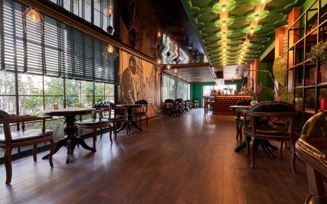 Azuu Hotel