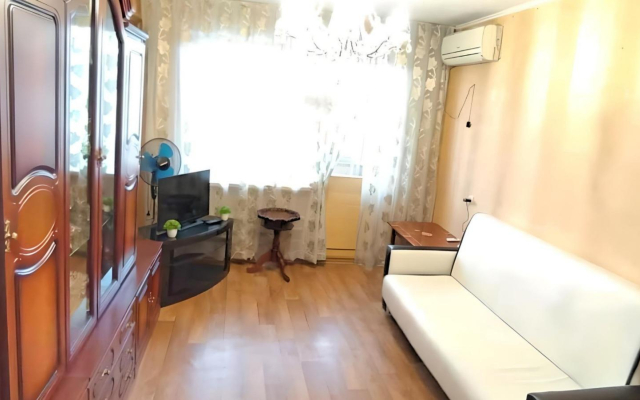 Апартаменты на улице Адоратского 6