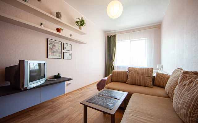 Dvukhkomnatnaya V Novom Petergofe Flat