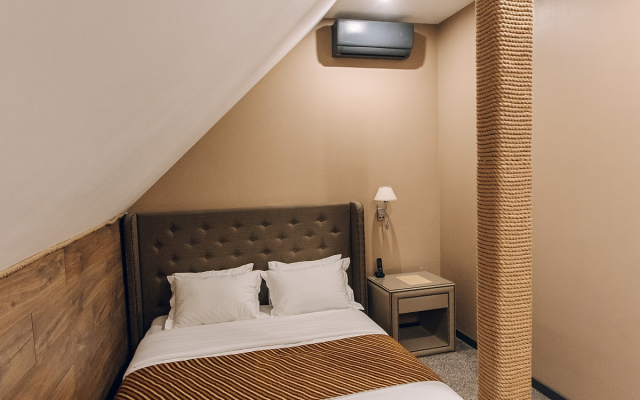 Апартаменты для пары в мансарде (8)