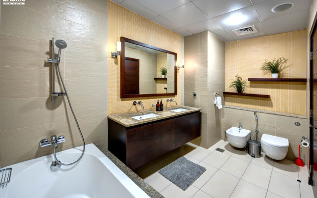 bnbmehomes | Pvt Beach, Infinity Pool @ Andaaz-204 Apartments
