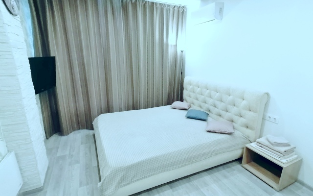 Mango Flat