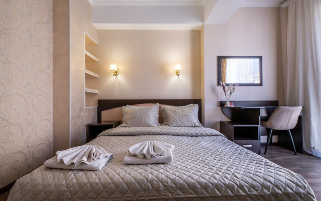 Oplot - Semejnye s odnoj spal'nej i balkonom 6 Apartments