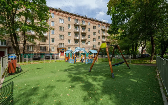 Апартаменты №2 Комфортно и Точка на Азовской 13