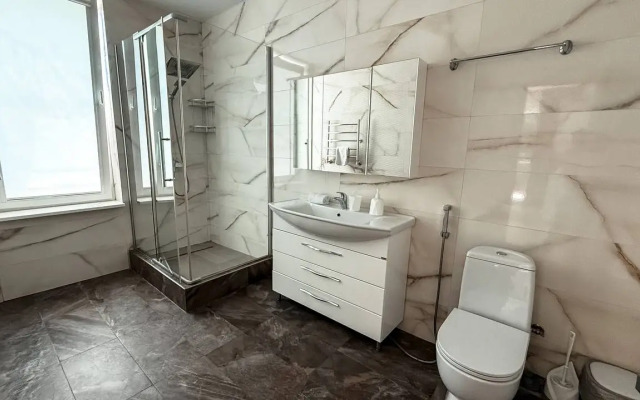 U Lesa S Basseynom Private House