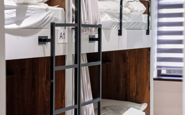 Qlife Hostel