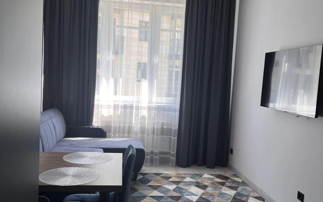 Квартира Lux Apartments