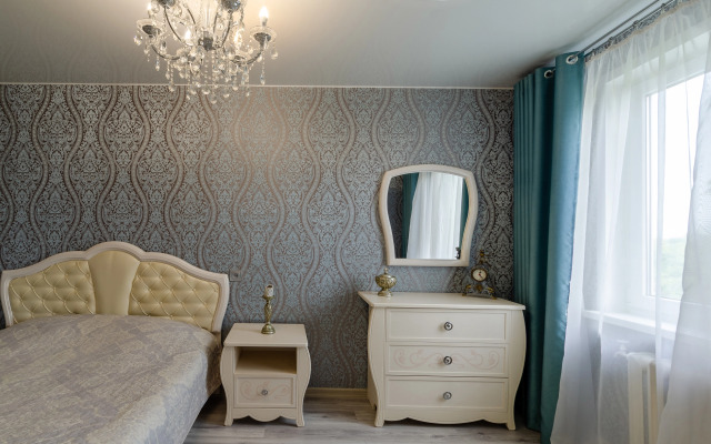 Na Maksima Gorykogo 25 Flat