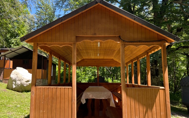 Шале Aishah House