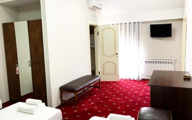 Caesar Royal Palace Hotel