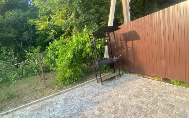 Castnyj dom Domik u mora s bassejnom