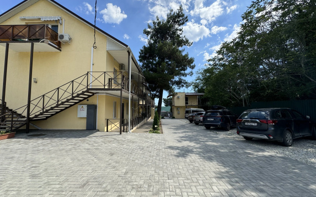 S Vidom na More, Rayskoe Mesto dlya Bolshoy Kompanii Apartments