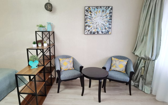 Bagira Na Prospekte 50 Let Oktyabrya 15/6 Apartments
