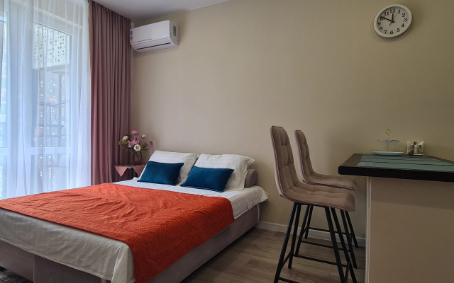 Uyutnaya S Balkonom V Sochi Flat