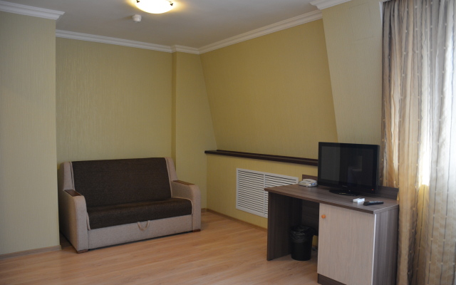 Atrium Hotel