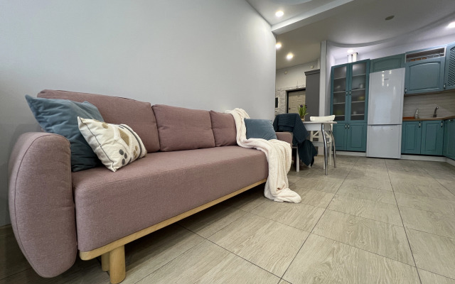 Апартаменты КакДома евро 2-ком Люкс Депутатская 9-5б Сочи у Дендрария