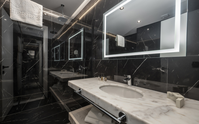 Hotel The Grandeur Batumi