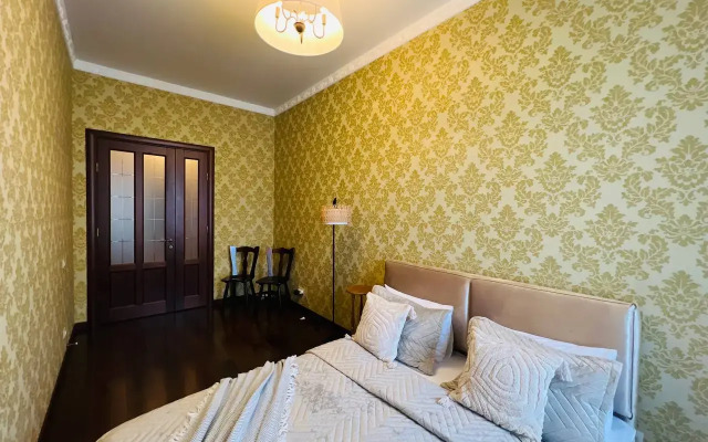 Апартаменты 3 Комнаты на Мойке