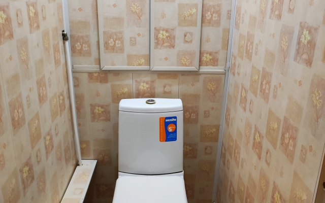 3-komnat. bolshaya standart ryadom Avtovokzal Flat