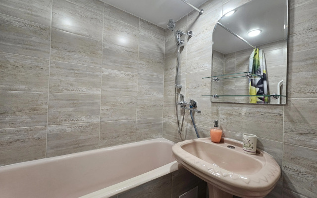 Dvukhkomnatnye apartamenty, 2 krovati Flat
