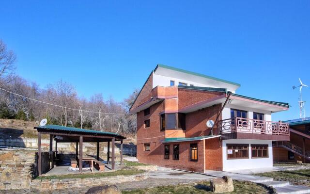 Veriyut Hotel